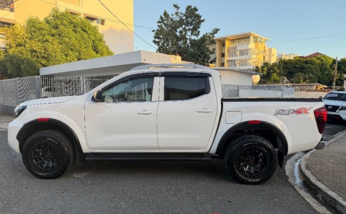 Foto 10 de 2021 NISSAN FRONTIER
