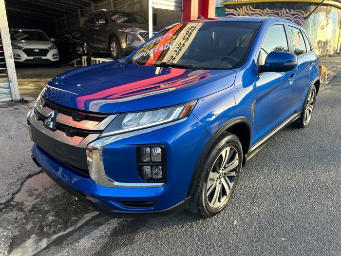 Foto 3 de 2022 MITSUBISHI OUTLANDER SPORT SE