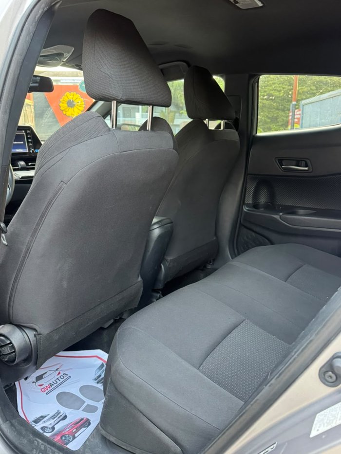 Foto 9 de 2019 Toyota C- HR