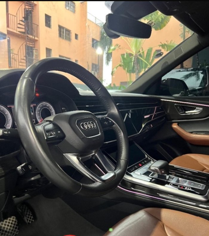 Foto 5 de 2019 AUDI Q8
