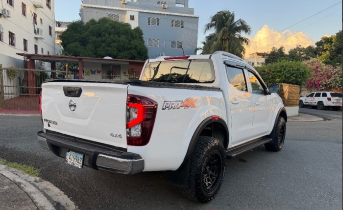 Foto 11 de 2021 NISSAN FRONTIER