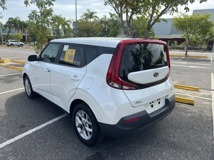 Foto 4 de 2021 KIA SOUL S