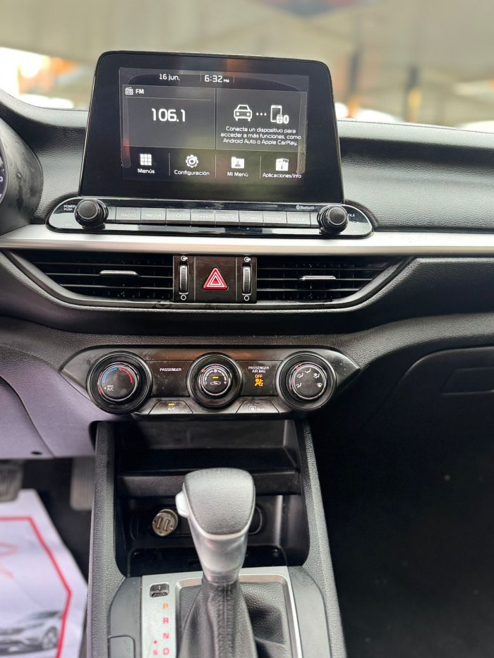 Foto 5 de 2020 KIA FORTE LX