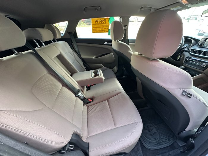 Foto 10 de 2021 HYUNDAI TUCSON SE