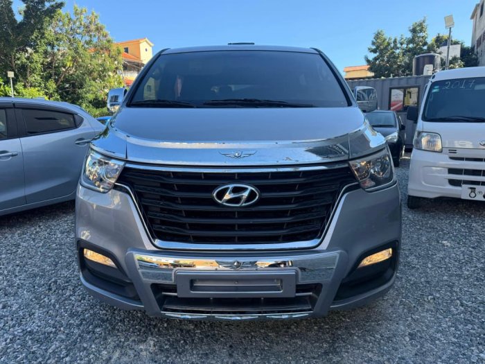 Foto 7 de 2021 HYUNDAI GRAND STAREX