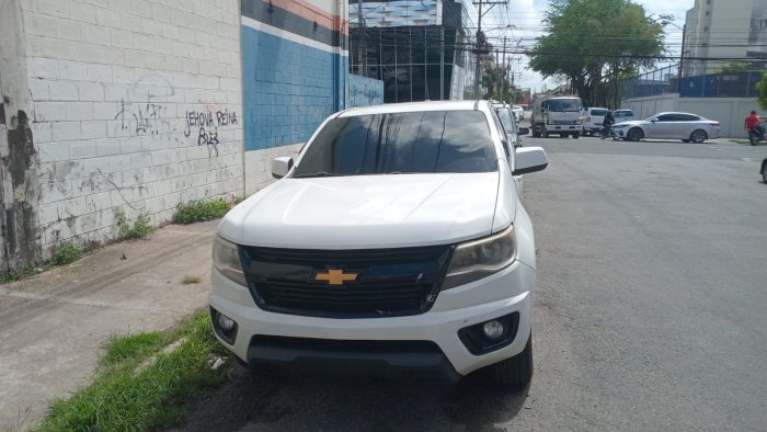 2017 CHEVROLET COLORADO LT