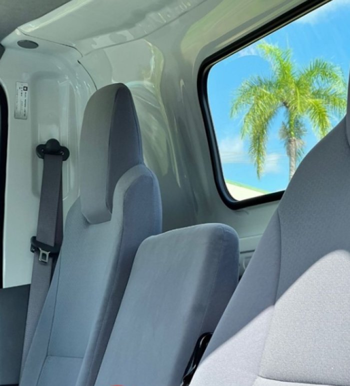 Foto 7 de 2027 ISUZU NPR