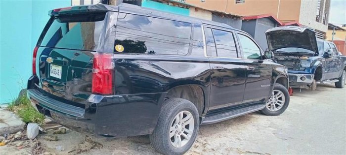 Foto 3 de 2019 CHEVROLET SUBURBAN