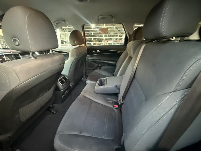 Foto 11 de 2020 KIA SORENTO LX