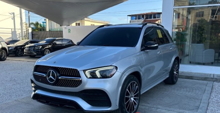 Foto 4 de 2021 MERCEDES-BENZ GL350