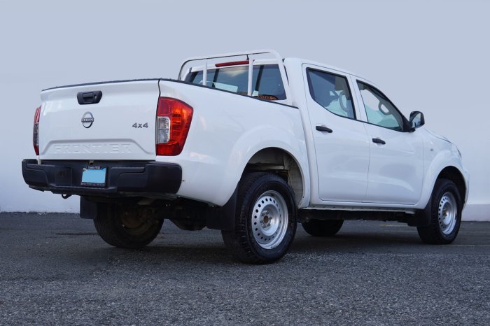 Foto 3 de 2024 NISSAN FRONTIER S 4X4