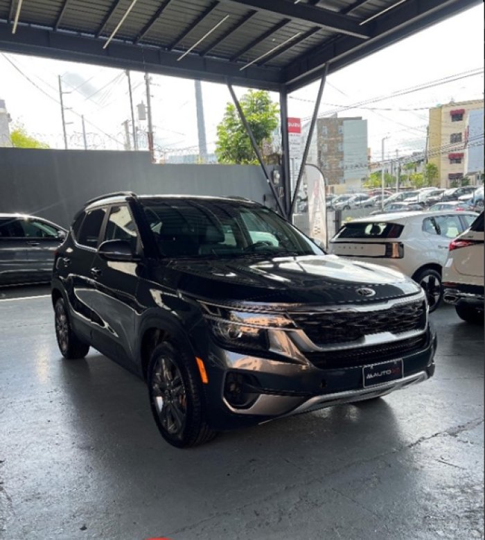 Foto 3 de 2021 KIA SELTOS