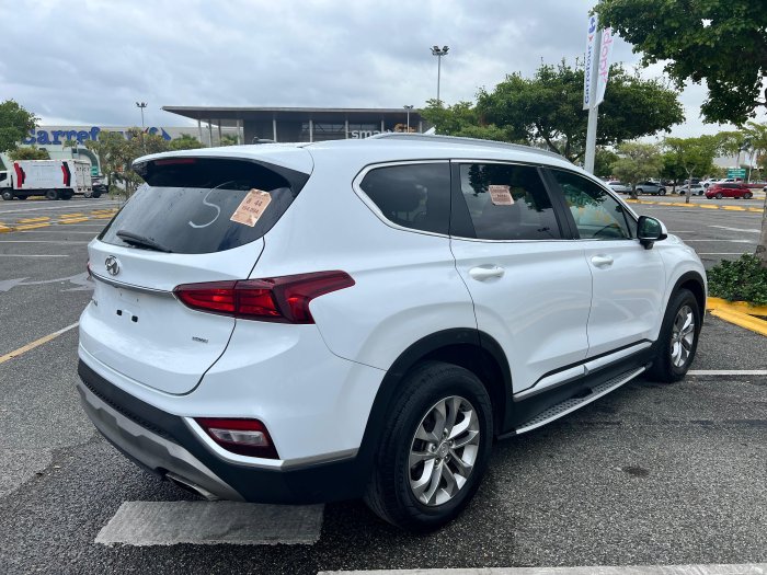 Foto 4 de 2019 HYUNDAI SANTA FE SE
