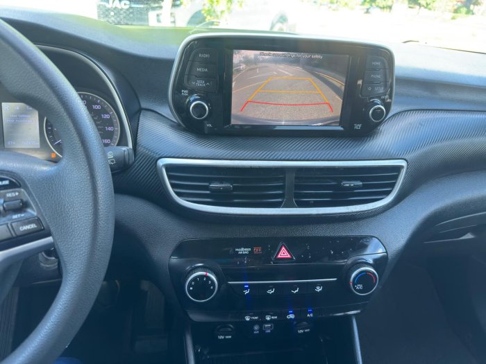 Foto 13 de 2020 HYUNDAI TUCSON SE