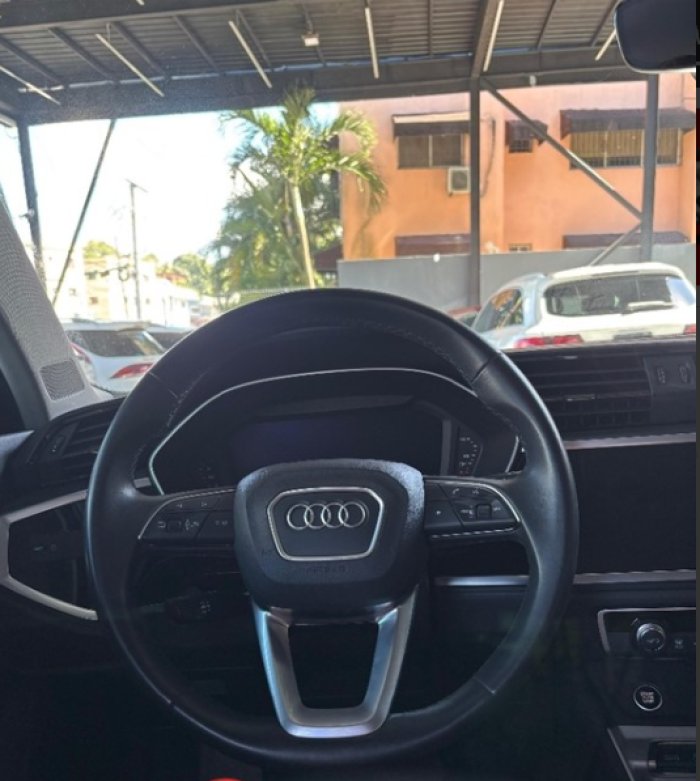 Foto 4 de 2021 AUDI Q3