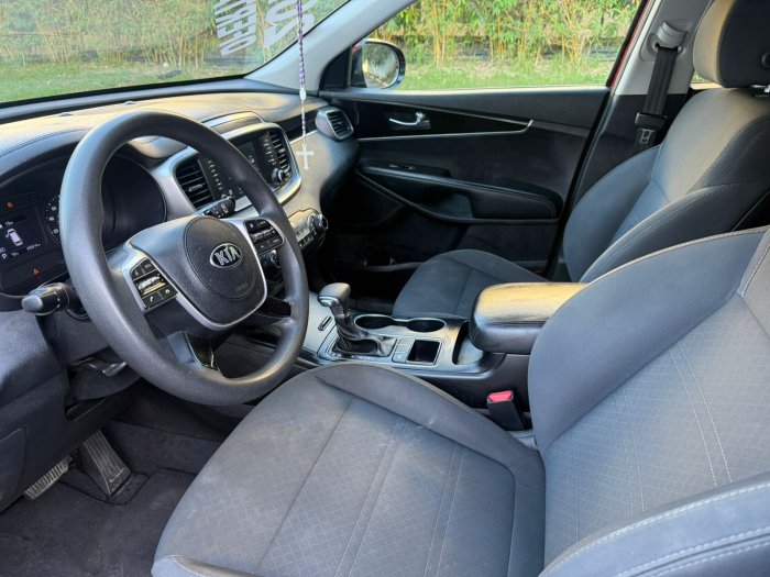 Foto 8 de 2020 KIA SORENTO LX