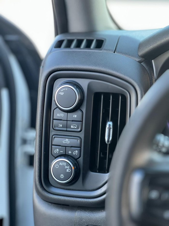 Foto 16 de 2021 CHEVROLET SILVERADO