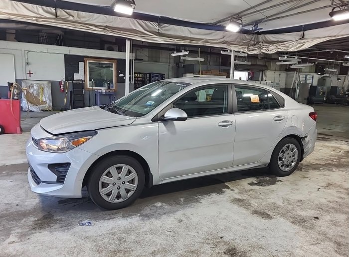 Foto 2 de 2022 KIA RIO