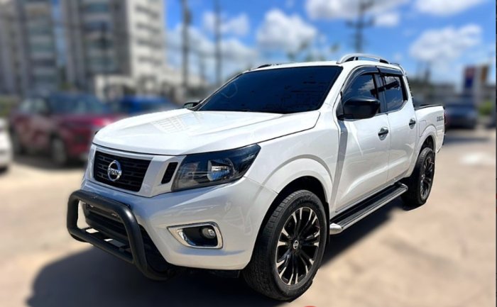 2020 NISSAN FRONTIER