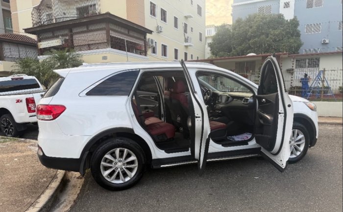 Foto 9 de 2018 KIA SORENTO