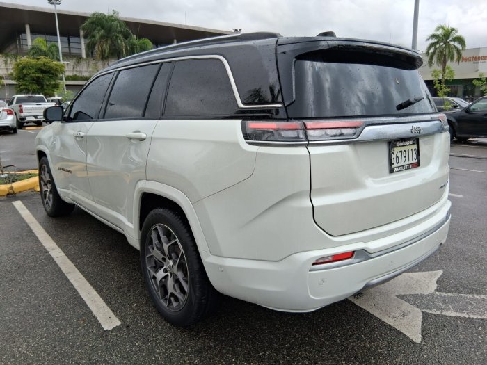 Foto 4 de 2024 JEEP COMMANDER