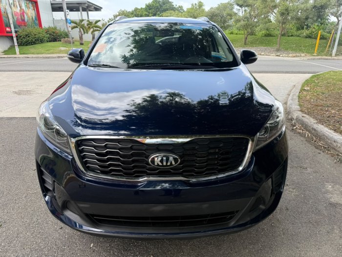 Foto 2 de 2020 KIA SORENTO LX