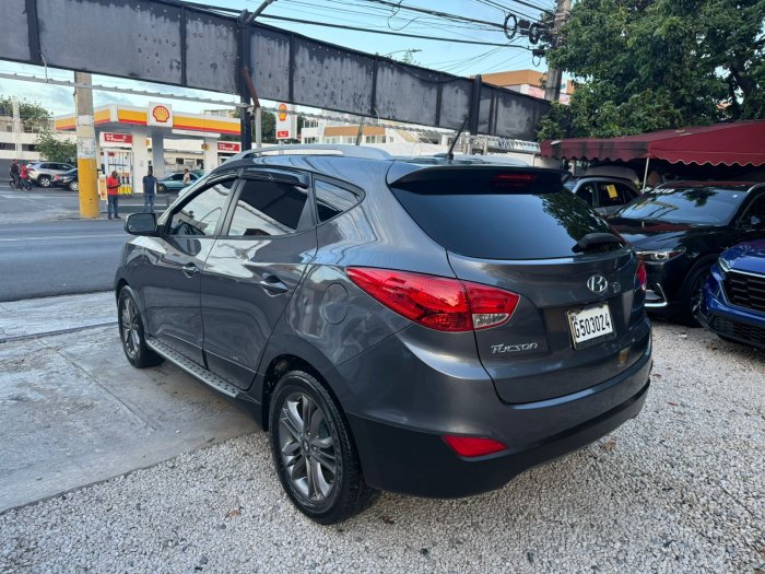 Foto 8 de 2015 HYUNDAI TUCSON SE