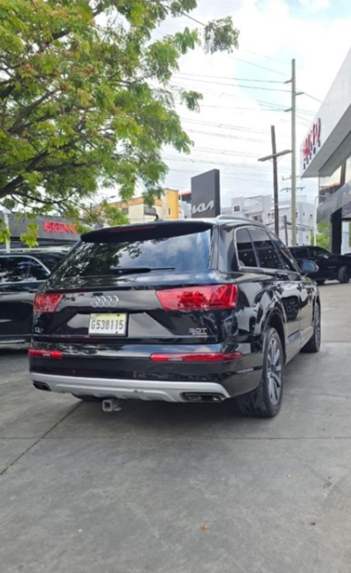 Foto 8 de 2017 AUDI Q7 QUATRO