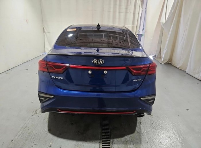Foto 6 de 2021 KIA FORTE GT LINE