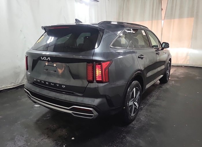 Foto 7 de 2022 KIA SORENTO S