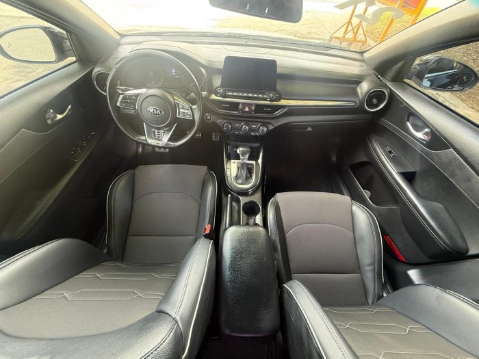 Foto 10 de 2021 KIA FORTE GT LINE