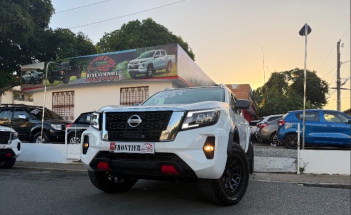 2021 NISSAN FRONTIER
