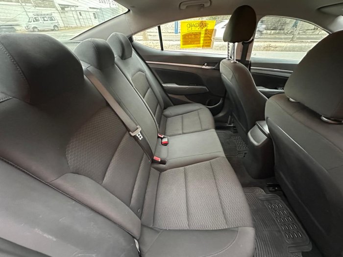 Foto 10 de 2020 HYUNDAI ELANTRA SEL