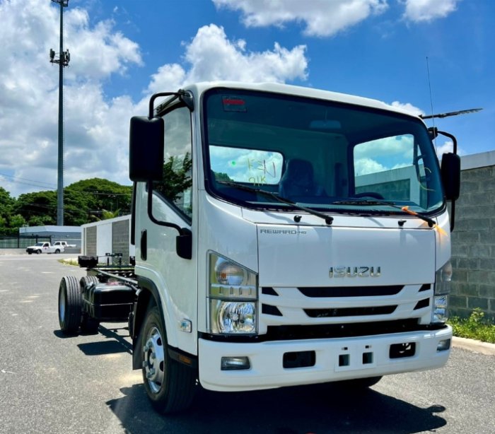 2027 ISUZU NPR