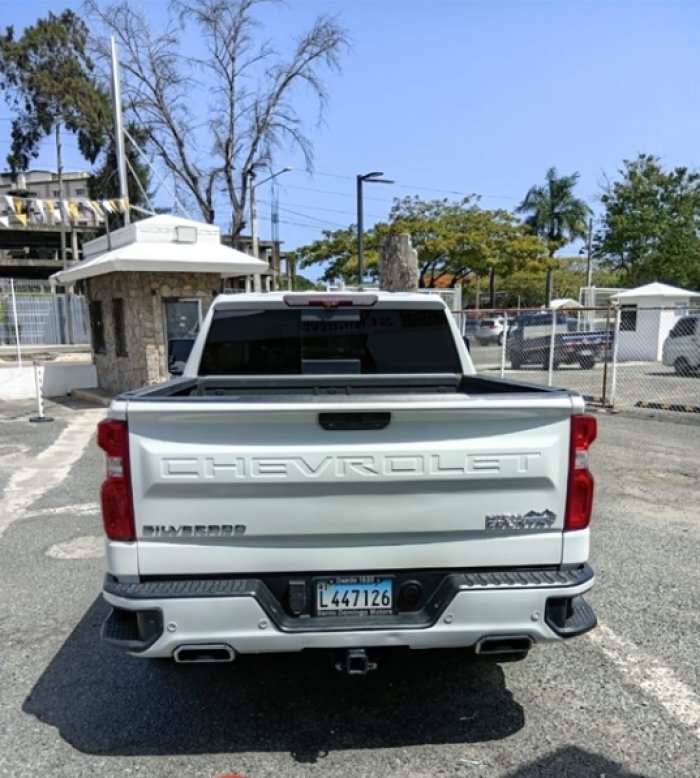 Foto 7 de 2022 CHEVROLET SILVERADO HIGH COUNTRY
