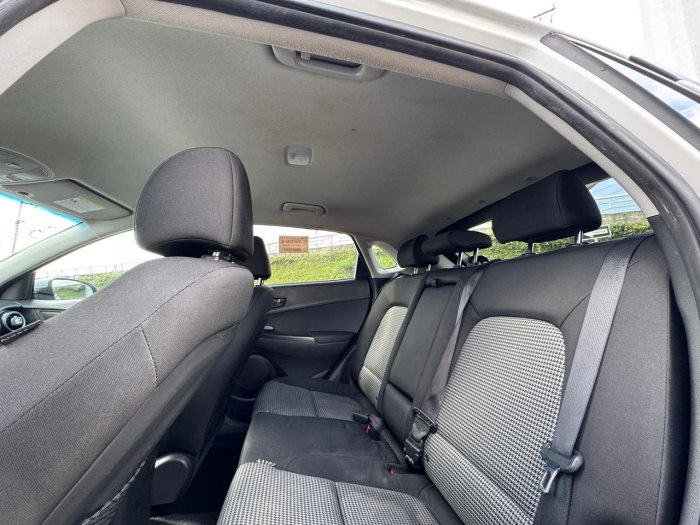 Foto 9 de 2020 HYUNDAI KONA SEL