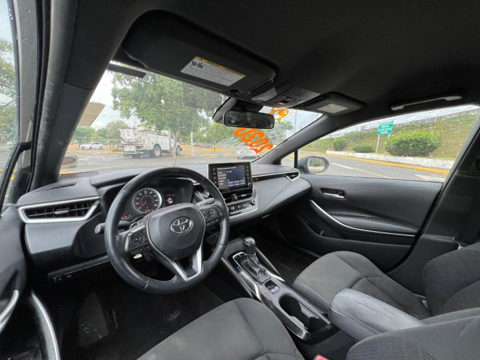 Foto 9 de 2020 Toyota COROLLA SE