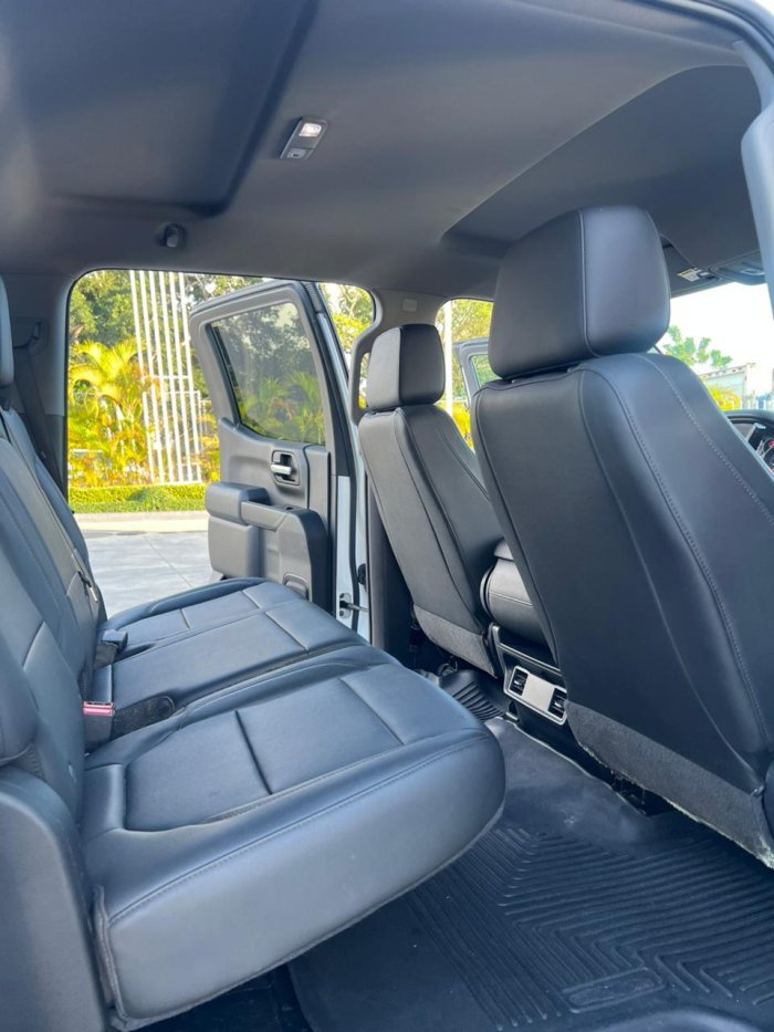 Foto 6 de 2021 CHEVROLET SILVERADO