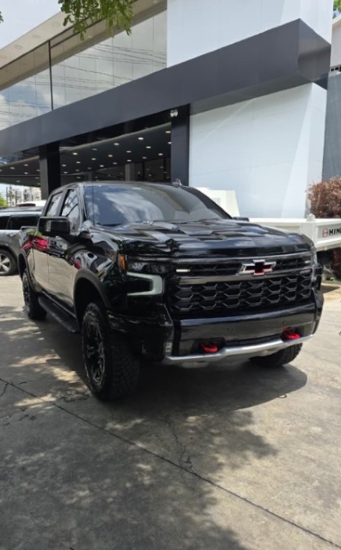 Foto 3 de 2025 CHEVROLET COLORADO