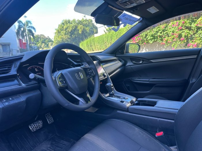 Foto 10 de 2020 Honda CIVIC SPORT