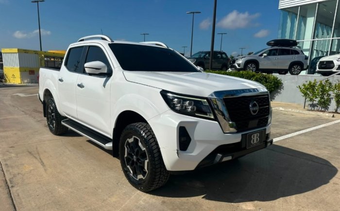Foto 3 de 2024 NISSAN FRONTIER LE 4X4