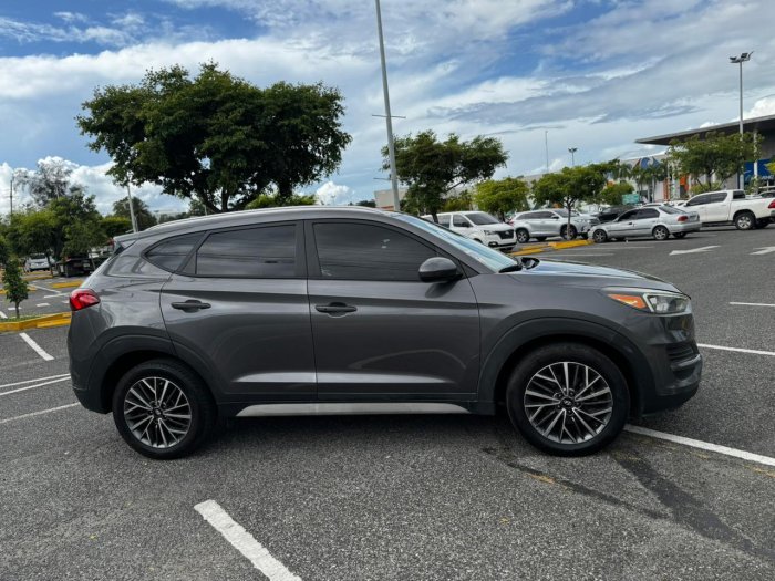 Foto 7 de 2020 HYUNDAI TUCSON SEL