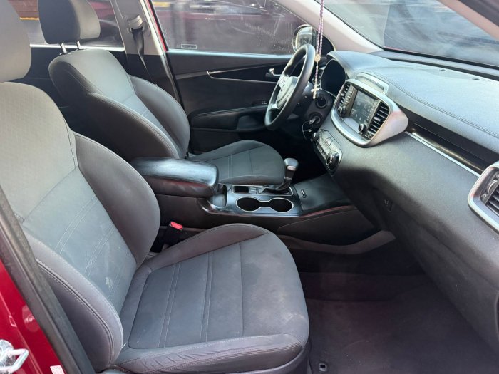 Foto 10 de 2020 KIA SORENTO LX