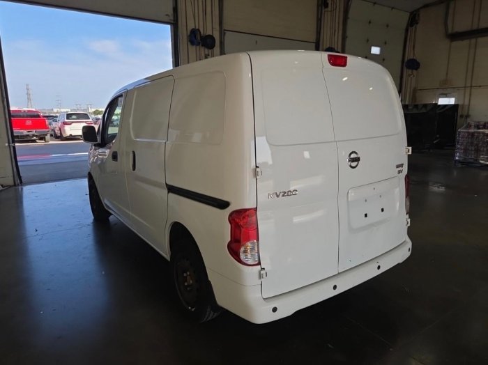 Foto 4 de 2021 NISSAN NV200