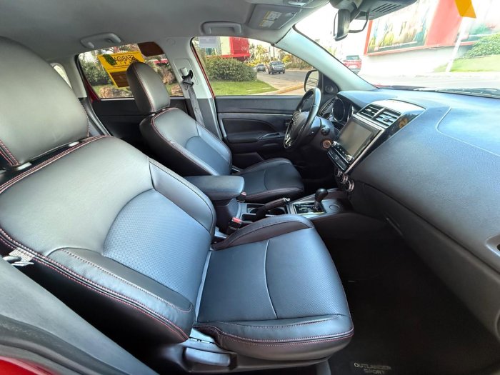Foto 11 de 2021 MITSUBISHI OUTLANDER SPORT SE