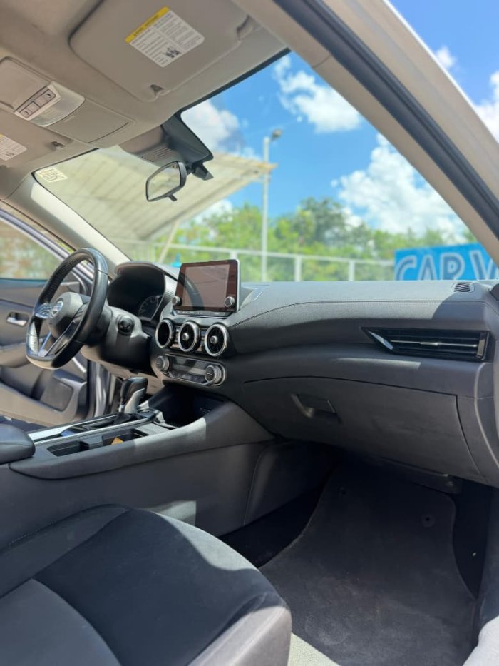 Foto 12 de 2020 NISSAN SENTRA