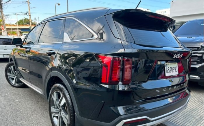 Foto 9 de 2023 KIA SORENTO SPORT