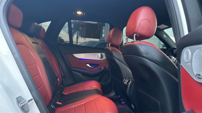Foto 5 de 2020 MERCEDES-BENZ GLC 300
