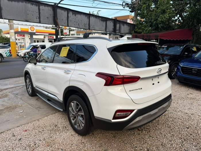 Foto 5 de 2020 HYUNDAI SANTA FE SEL