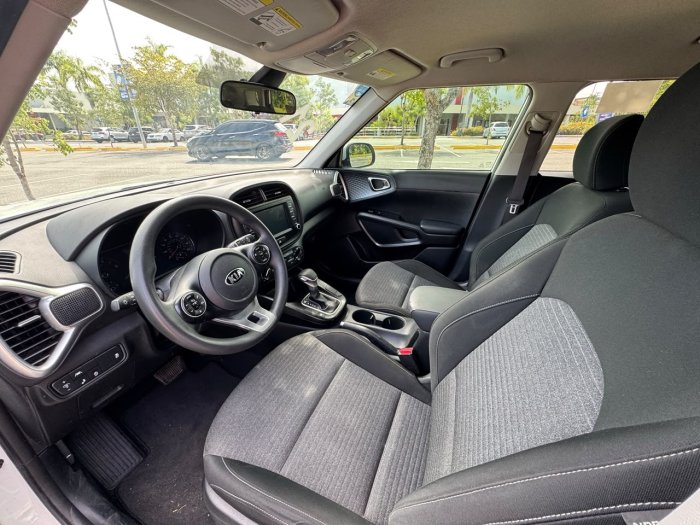Foto 7 de 2021 KIA SOUL S